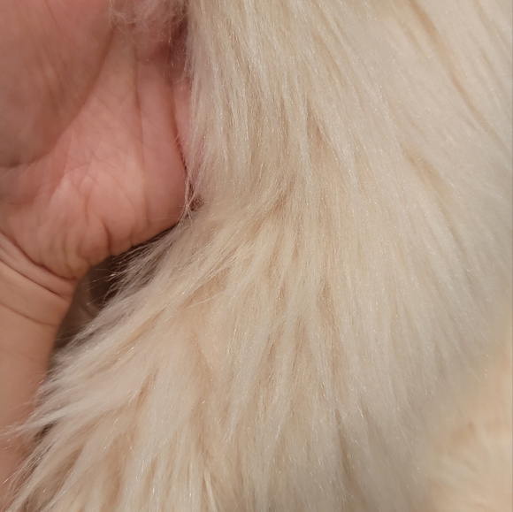 Forever 21 Girls Pink Faux Fur Vest with side pockets Sz 13/14 NWT - Picture 13 of 14